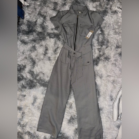 Albion Woman’s Jumpsuit Black White Checked Tie Waist - NWT Size Small - Picture 2 of 9
